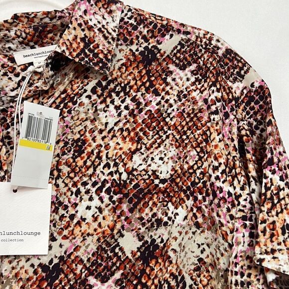 BeachLunchLounge Bae Snake Print button front blouse size medium - Picture 3 of 13